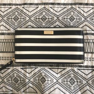 Kate Spade ZIP Around Wallet